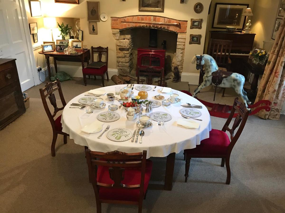 奇彭纳姆The Manor Farm Alderton别墅 外观 照片