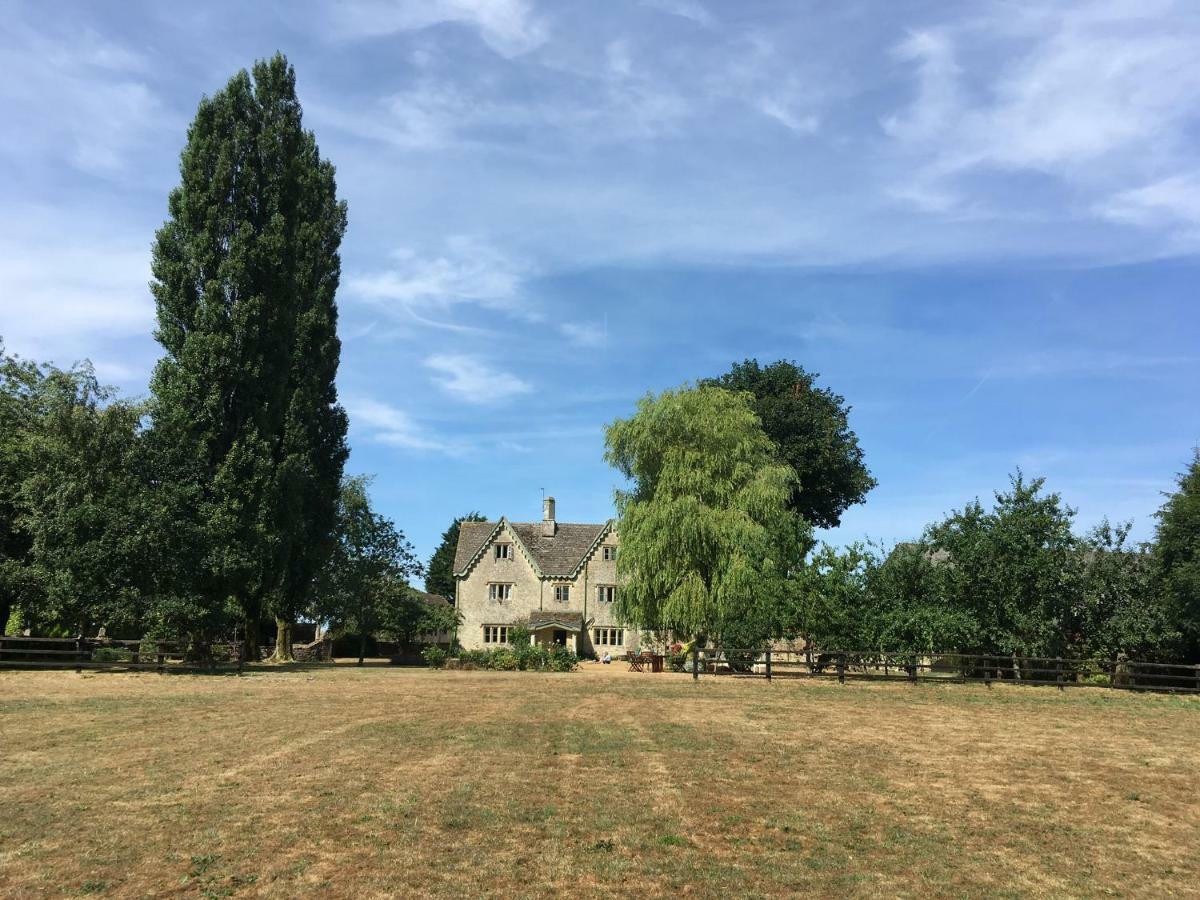 奇彭纳姆The Manor Farm Alderton别墅 外观 照片