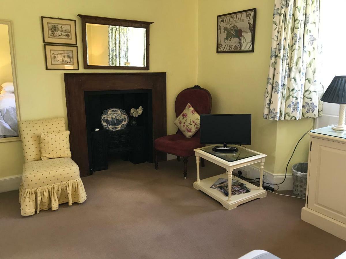 奇彭纳姆The Manor Farm Alderton别墅 外观 照片