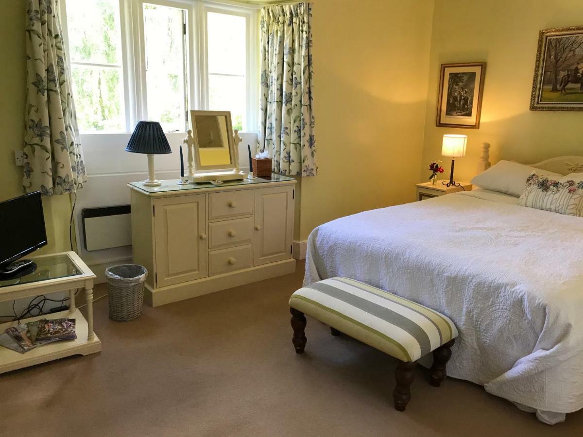 奇彭纳姆The Manor Farm Alderton别墅 外观 照片